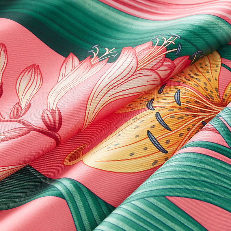 【素敵な花のデザイン☆】HERMES スカーフ カレ90 Bouquet Final Bouquet Final scarf 90 | Hermès Finland